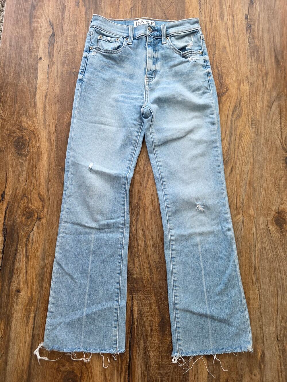 Daze Shy Girl High Rise Crop Flare Distressed Jeans Light Wash Size 24